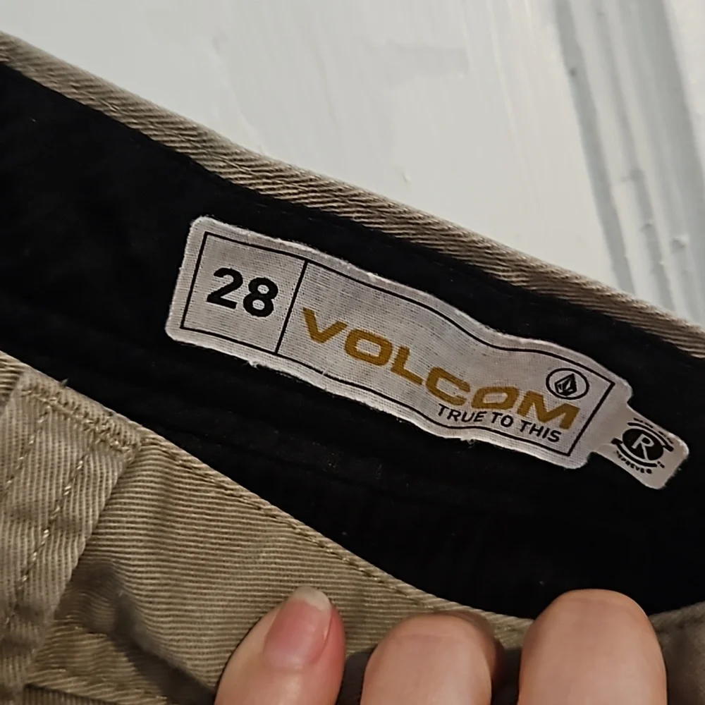 Volcom True to This khakis size 28 - Picture 8 of 10